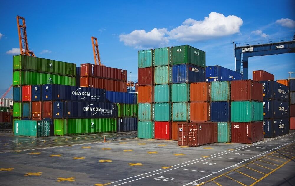 How is the Shipping Cost Determined by Freight Companies in Canada?