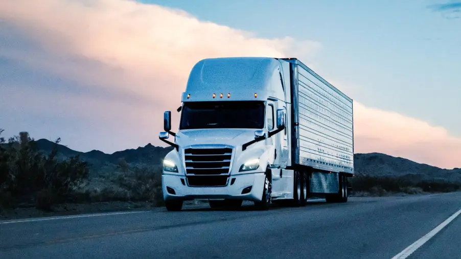 Cross Border Trucking Companies in Canada – Reliable Transport Solutions