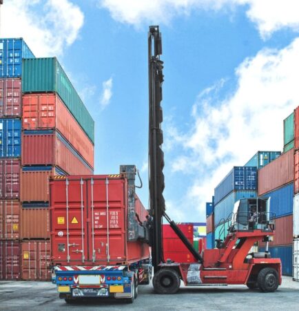 Shipping Container Moving Service Canada – Reliable & Affordable Solutions