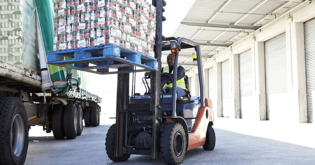 What is Freight Handling? Full Guide to Logistics in Canada