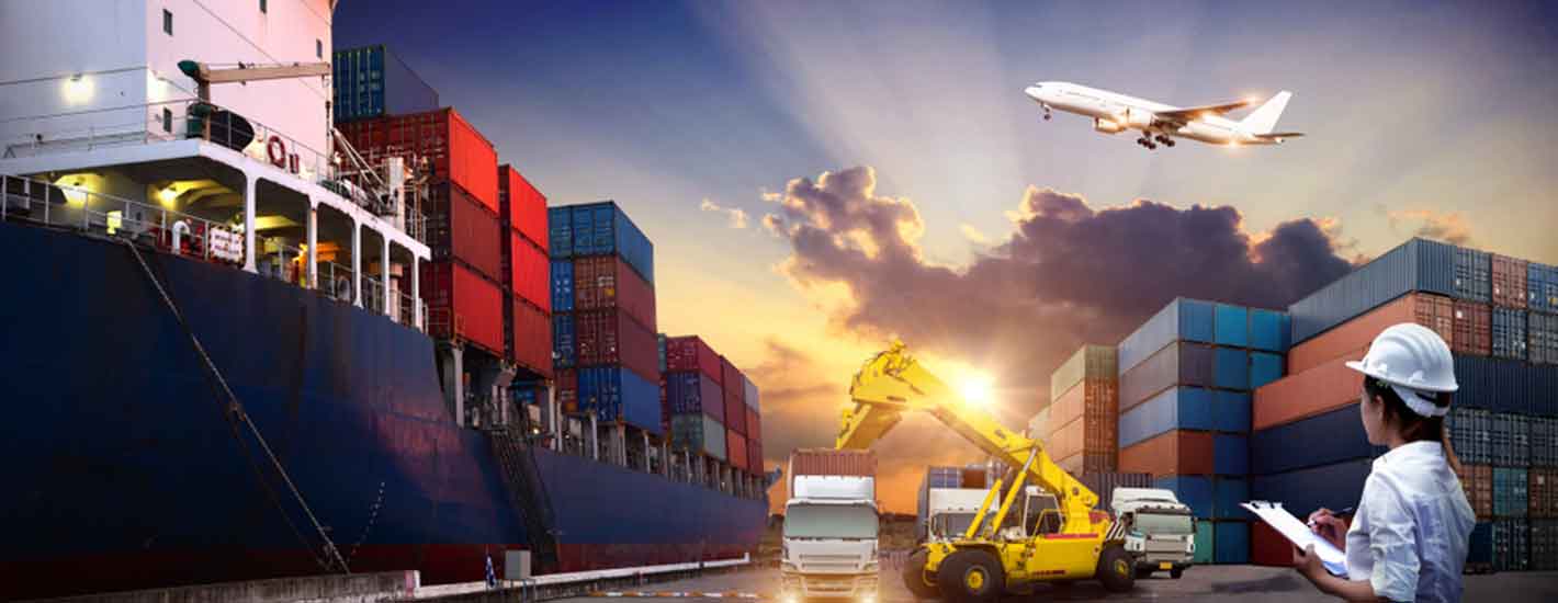 When to Use a Freight Forwarder? Complete Guide for Businesses and Shippers