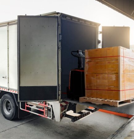 LTL Shipping Mississauga – Reliable LTL Freight Services by Metropolitan Logistics