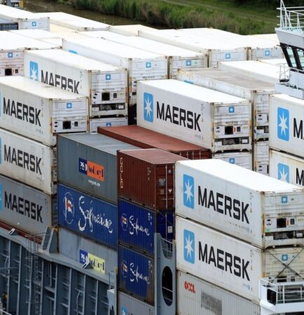 Refrigerated Container Transport: Cold Chain Logistics Canada