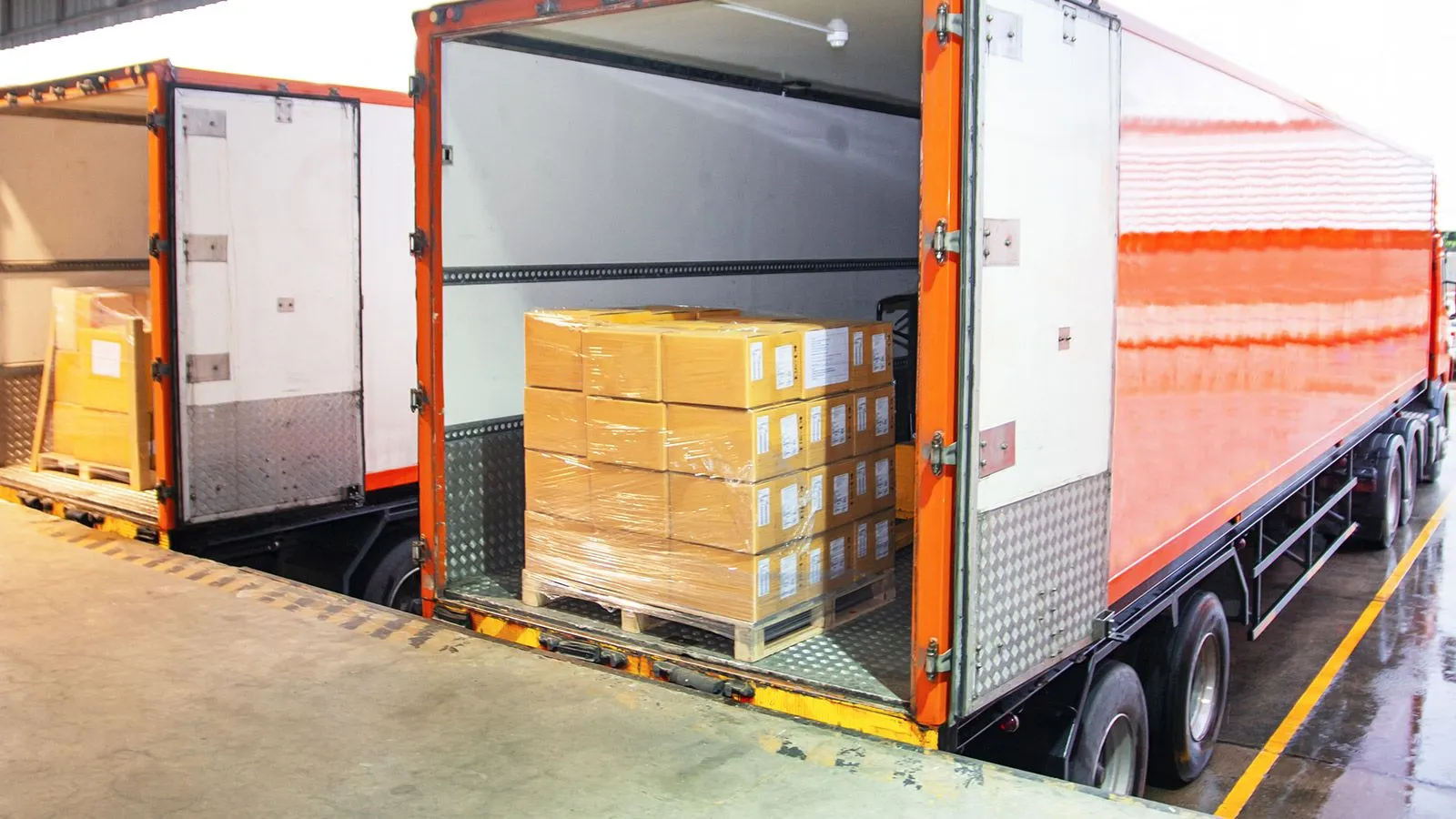 What’s LTL Shipping and Why It’s a Smarter Choice for Canadian Businesses